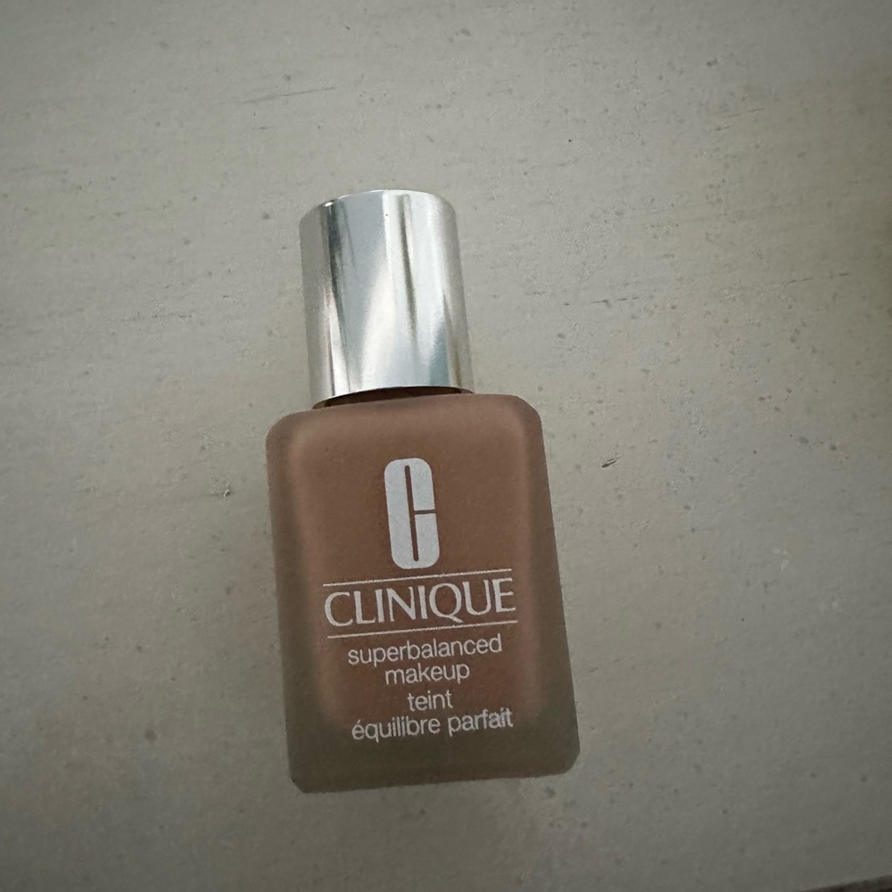 Clinique Tan Foundation Liquid Makeup